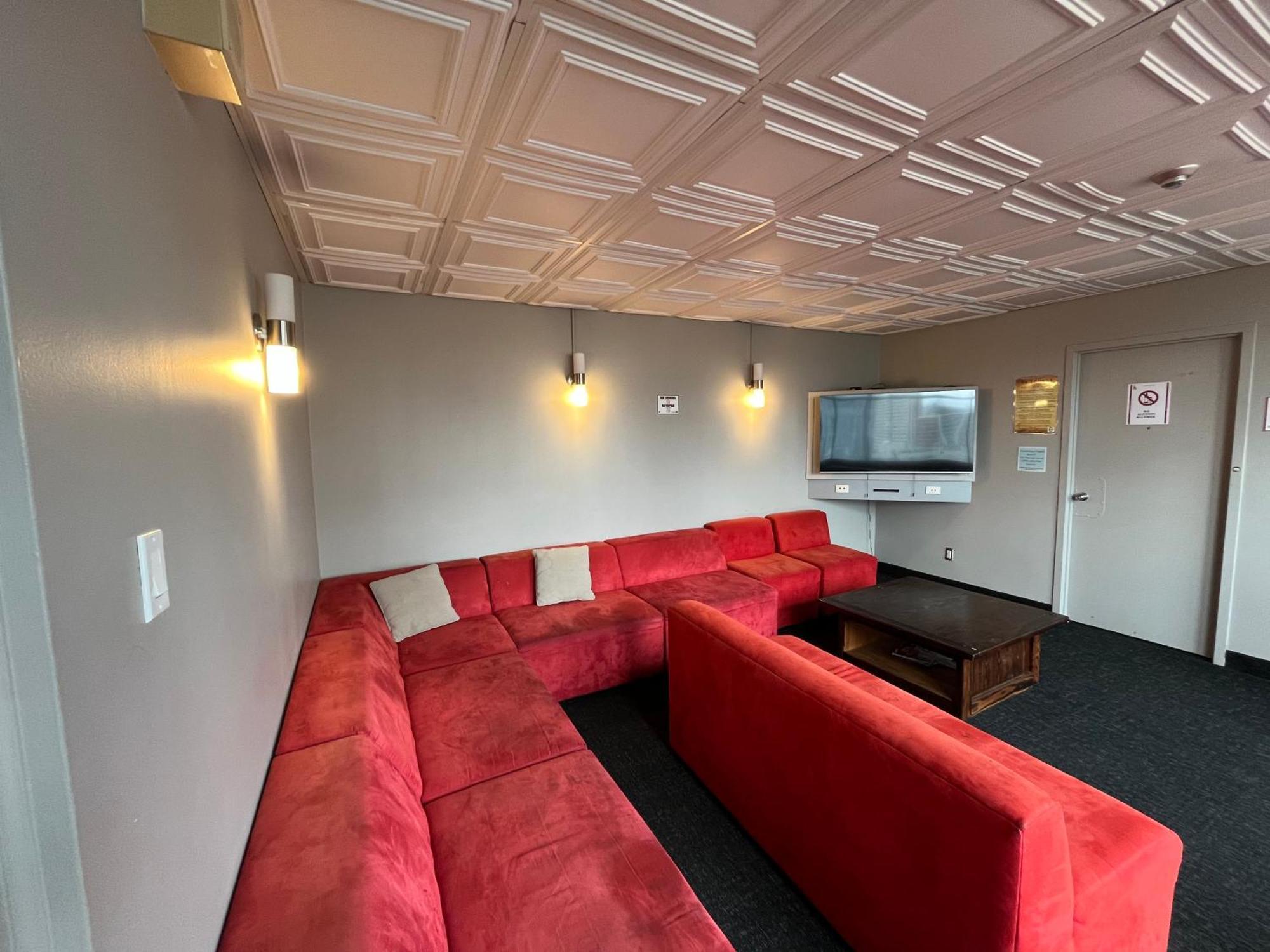 Neill Wycik Hostel
